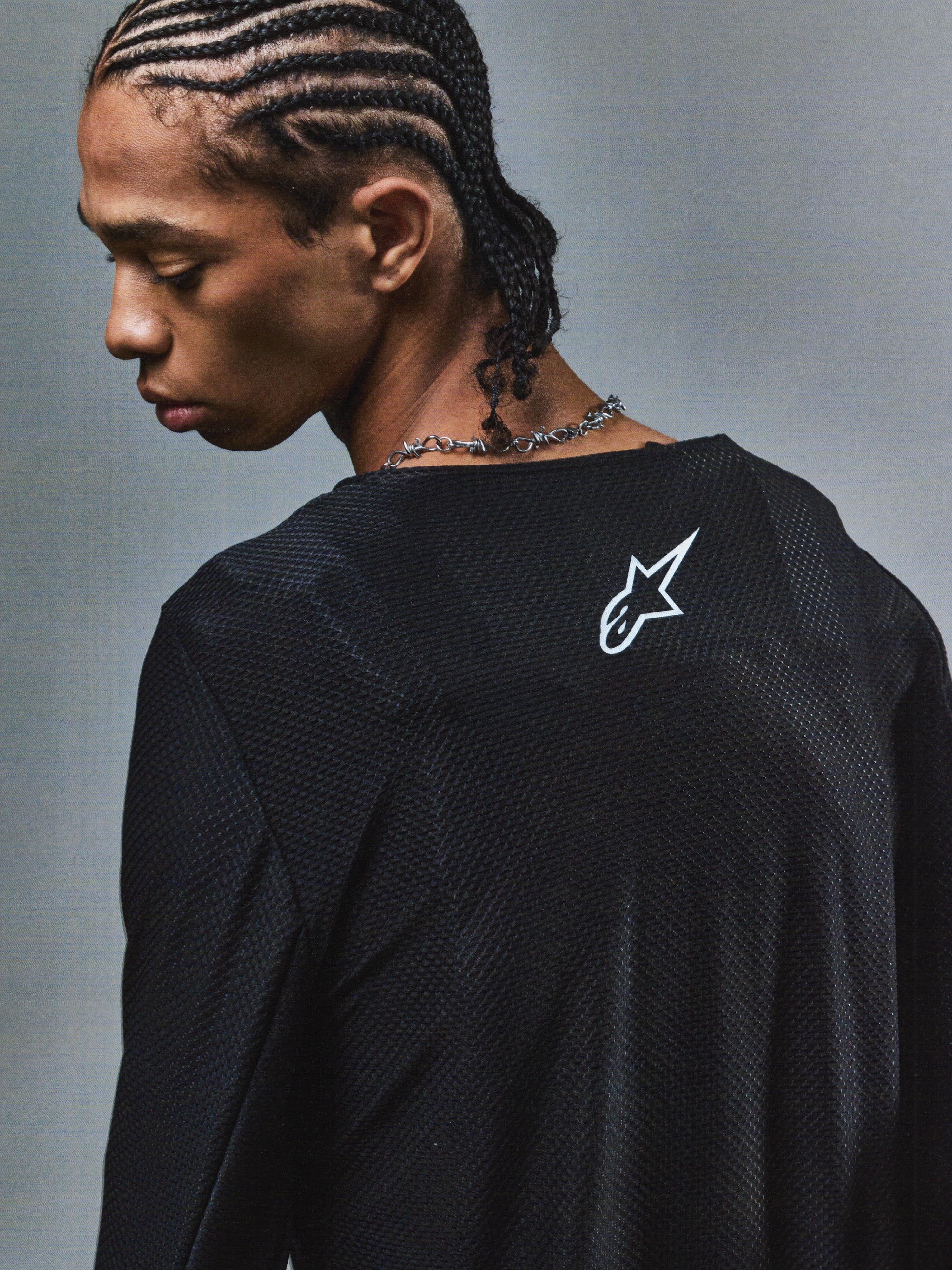 RSRV KNUCKLE LS TEE BLACK