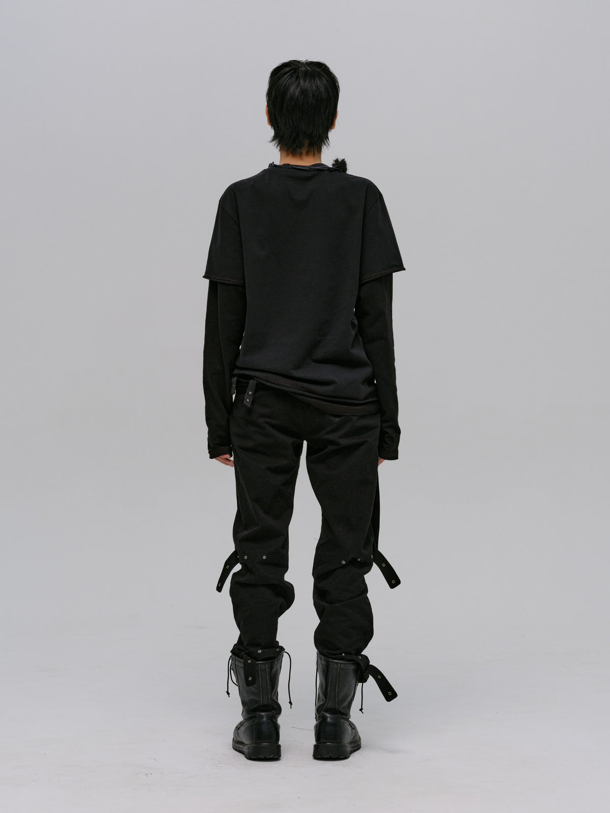 LOW-RISE PANTS BLACK