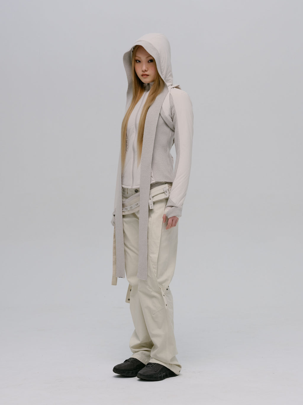 PANELED JACKET w/ HARNESS HOODIE FRENCH GREY