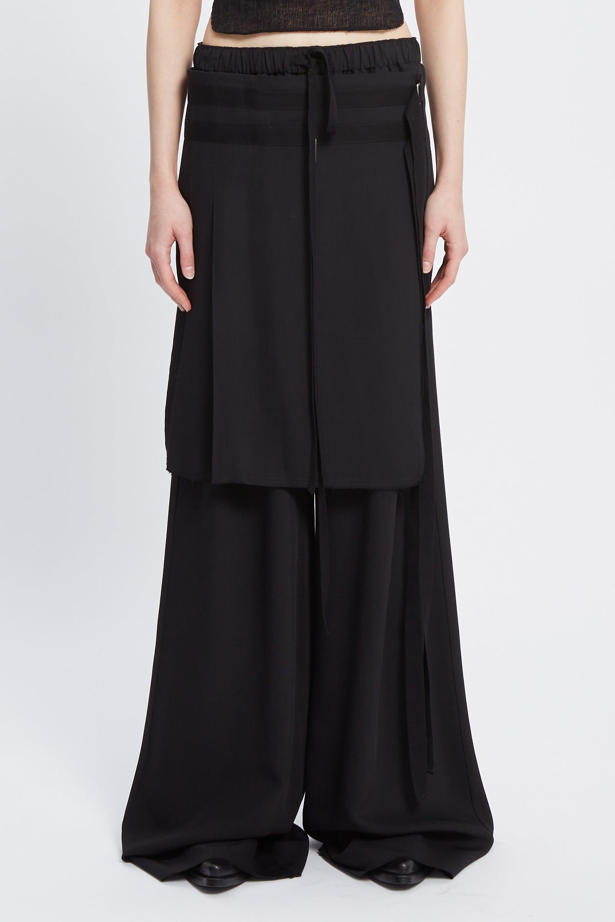 MARKE COMFORT LOUNGE PANTS WITH BELTED APRON BLACK