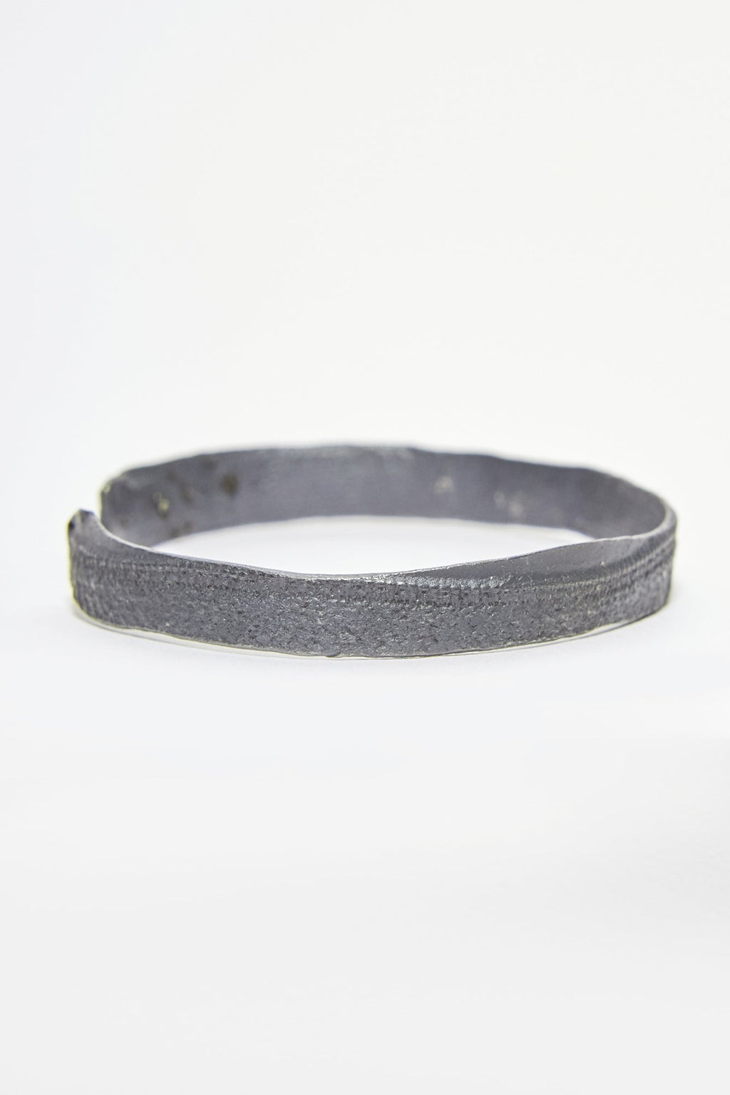 BLACK SILVER BANGLE (THIN)
