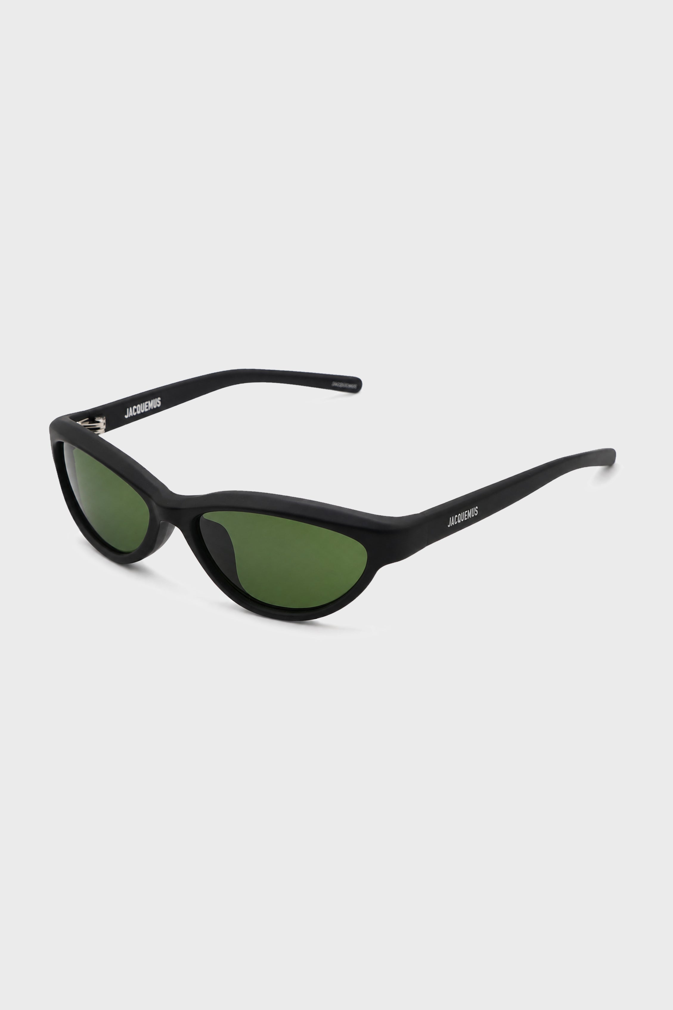 × JACQUEMUS CURVO SUNGLASSES MATT BLACK