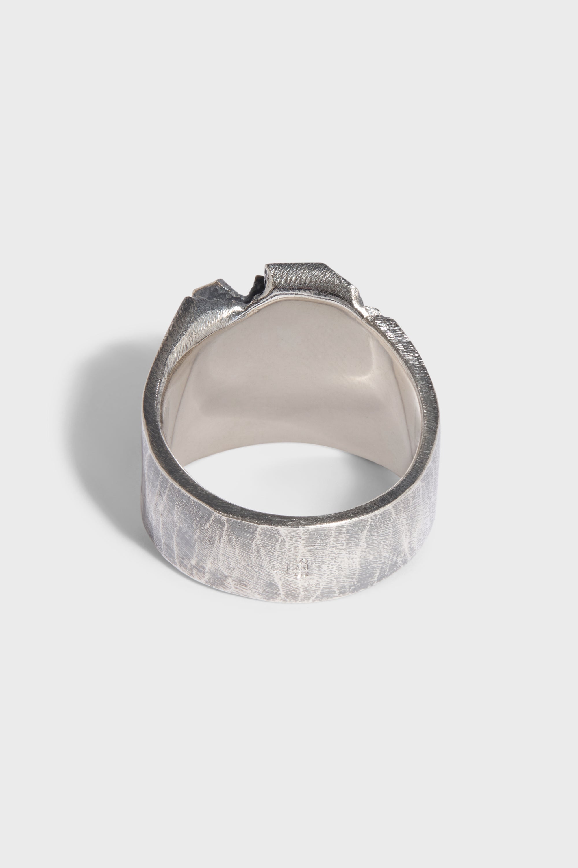 TORN EDGES CHEVALIERE