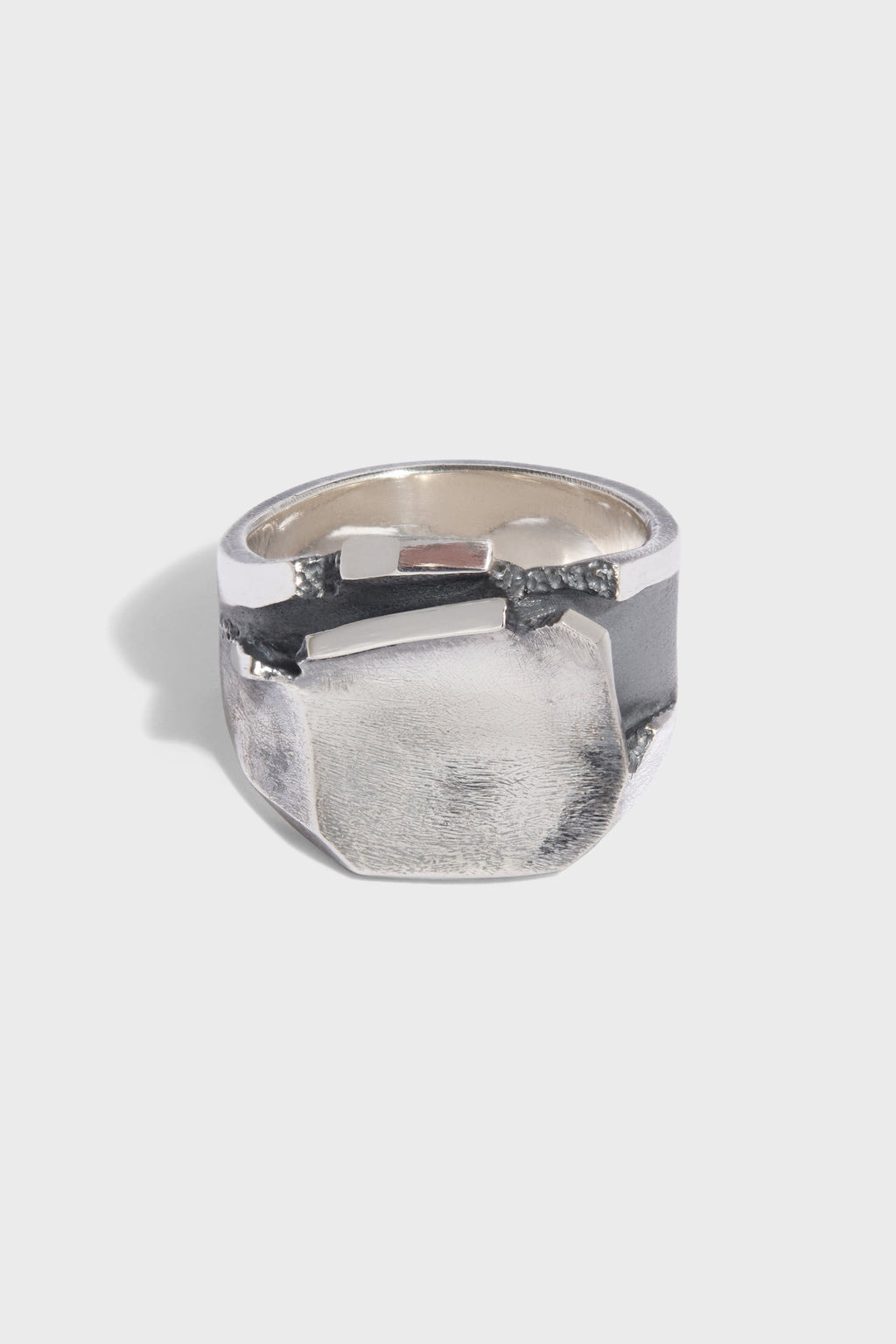 TORN EDGES CHEVALIERE