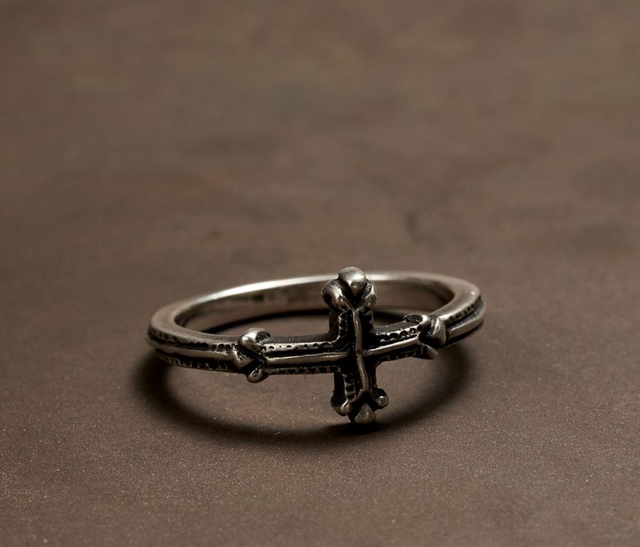 RING SYMBOL CROSS