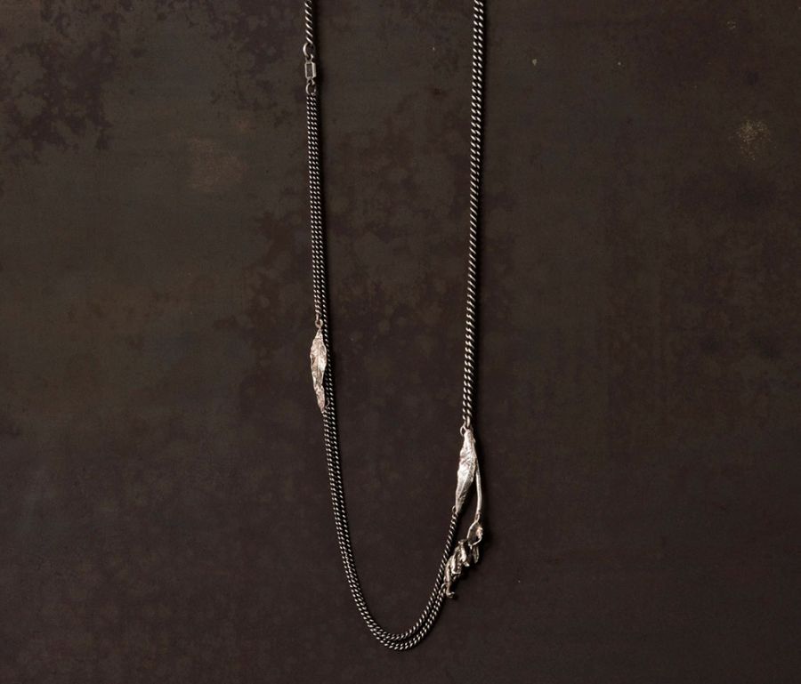 NECKLACE LEAVES