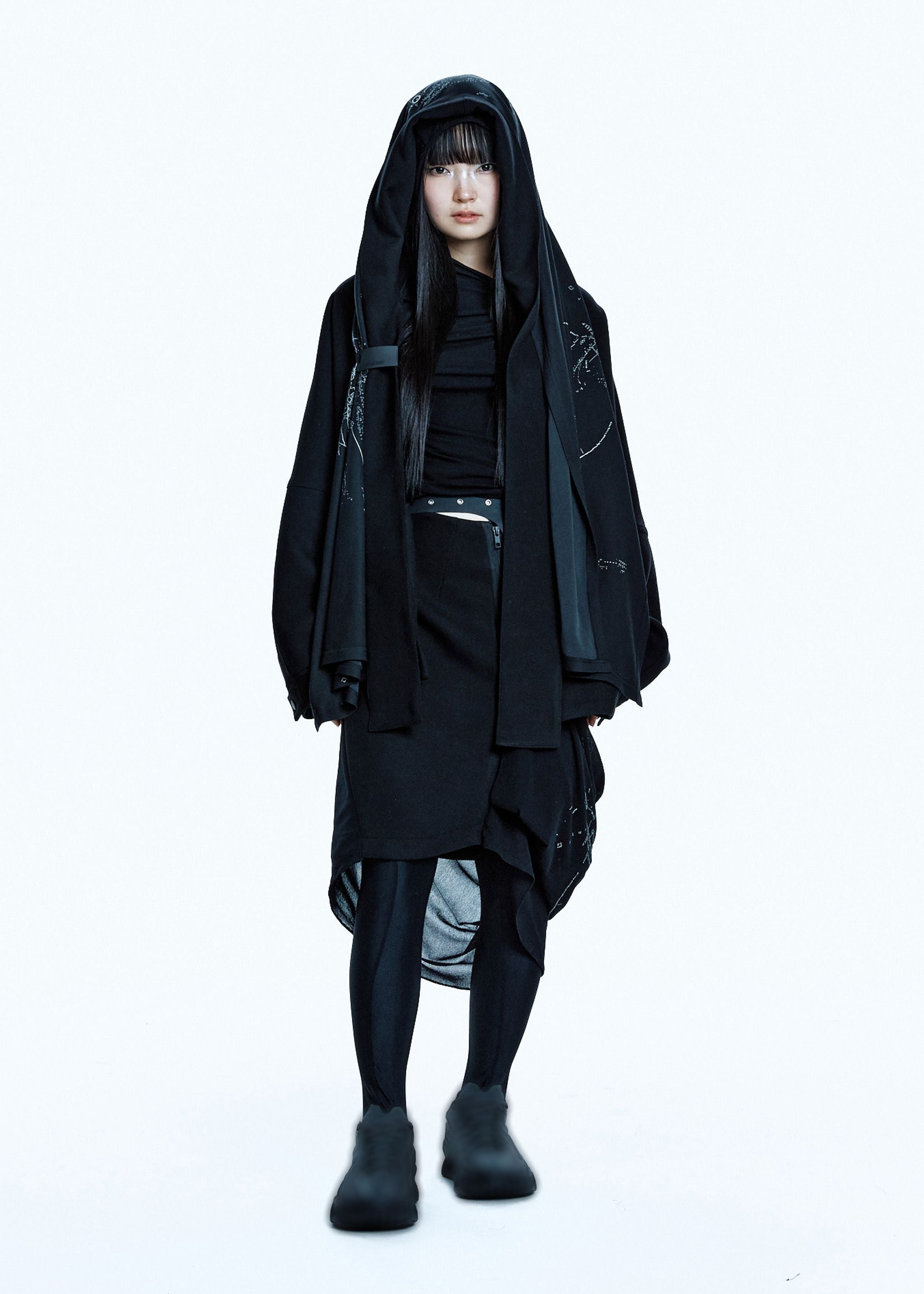 HOODED JACKET w/ GRAPHIC MUFFLER BLACK